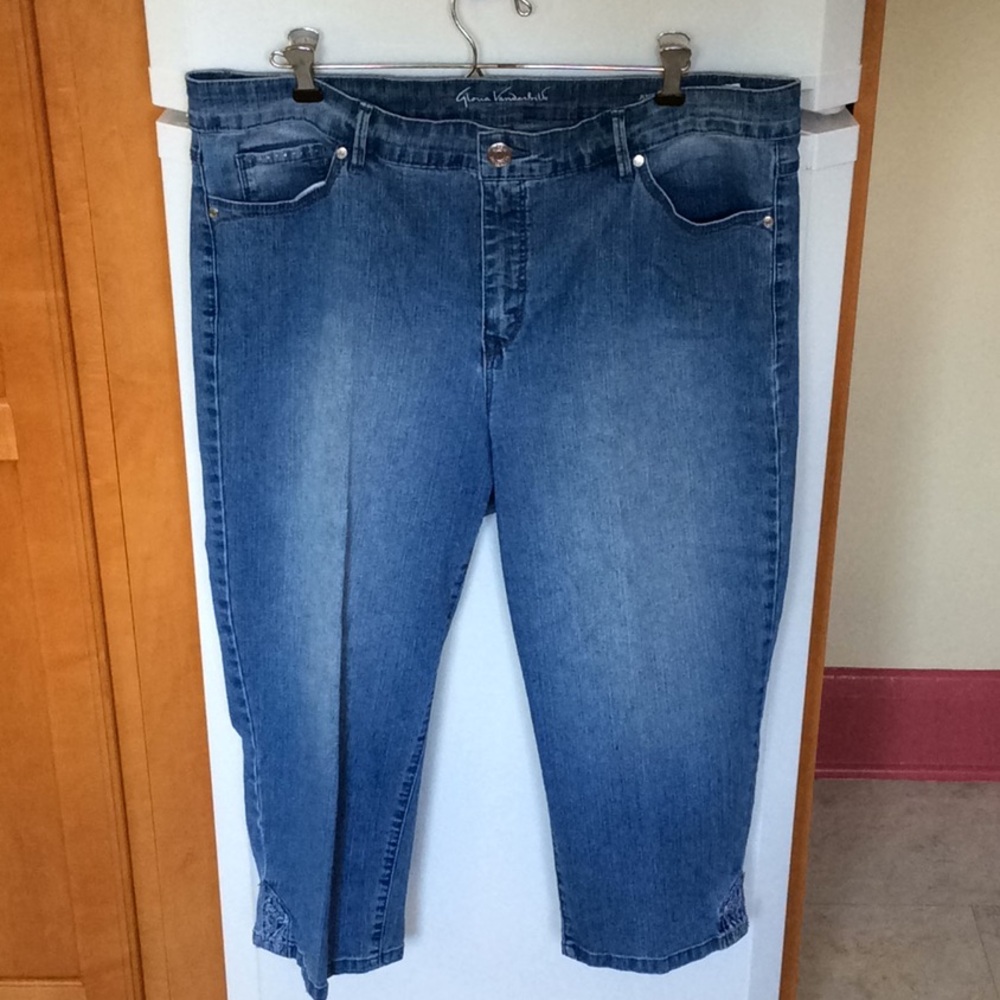 Gloria Vanderbilt Jordyn Crop Jeans Medium Wash
